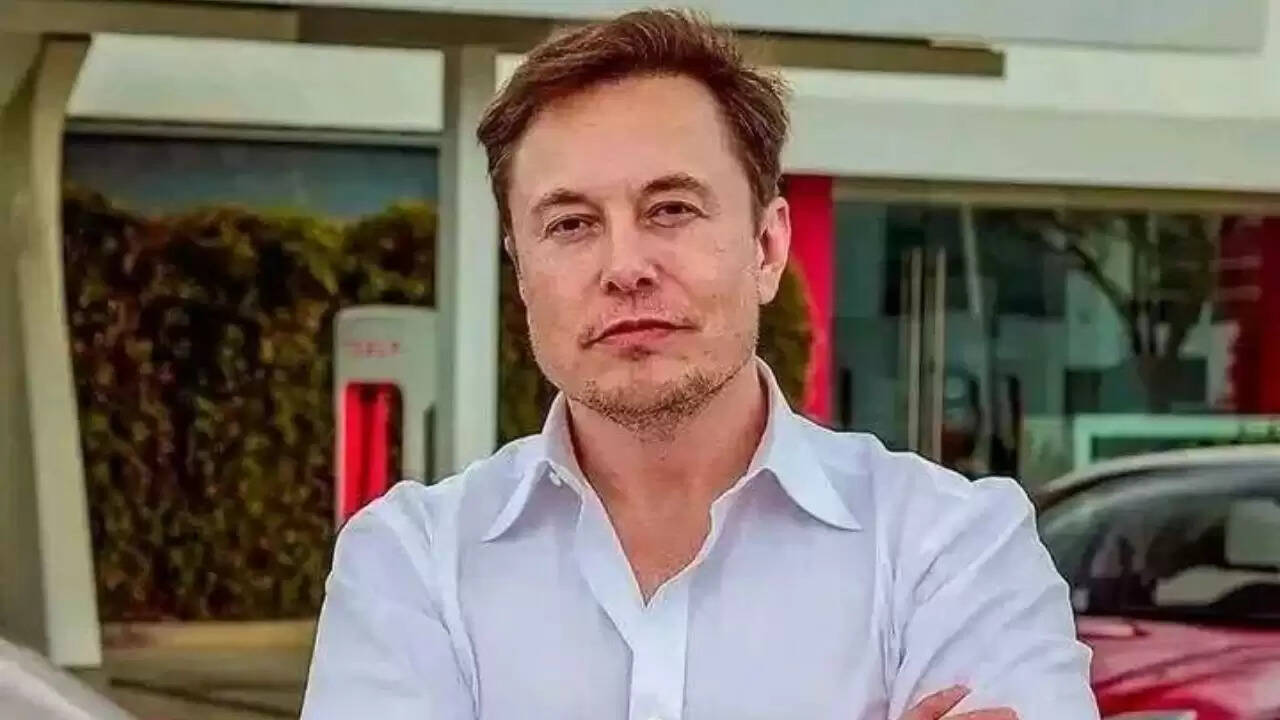 एलन मस्क का भविष्यवाणी: फोन की अवधारणा होगी समाप्त