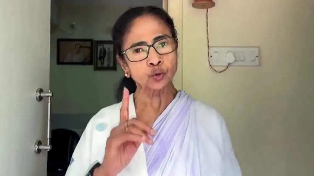 पश्चिम बंगाल विधानसभा का भंग होना: राज्यपाल का महत्वपूर्ण निर्णय