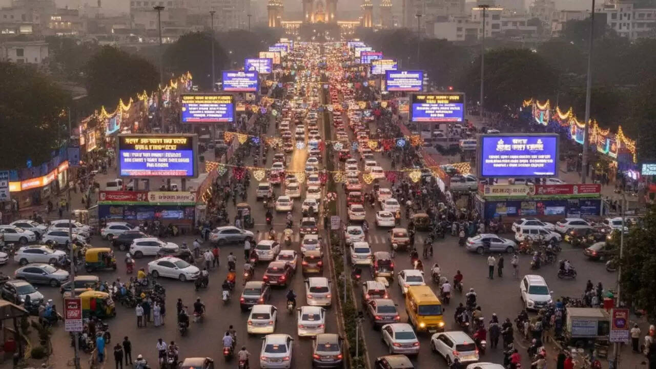 नए साल के जश्न के लिए प्रमुख शहरों में ट्रैफिक प्रबंधन के उपाय