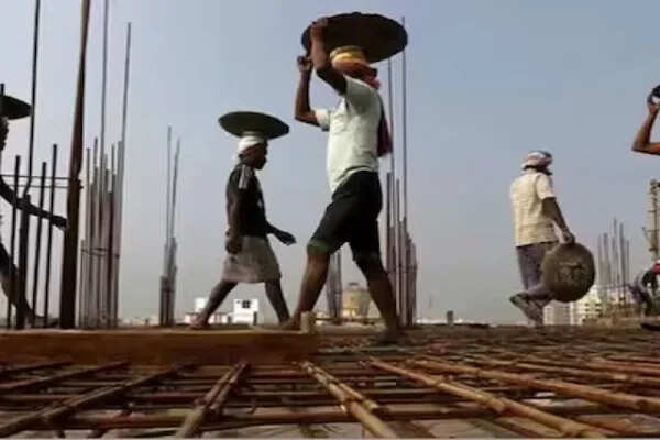 रूस में 10 लाख भारतीय कामगारों की भर्ती की योजना