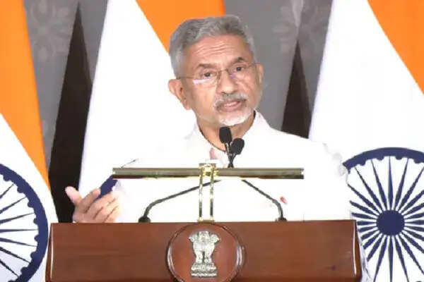 डॉ. एस जयशंकर का मंगोलिया और दक्षिण कोरिया दौरा: द्विपक्षीय संबंधों को मजबूत करने की दिशा में कदम