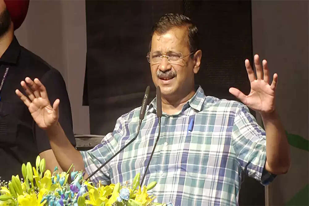 आम आदमी पार्टी की गुजरात और पंजाब में जीत, भाजपा और कांग्रेस को किया नकार