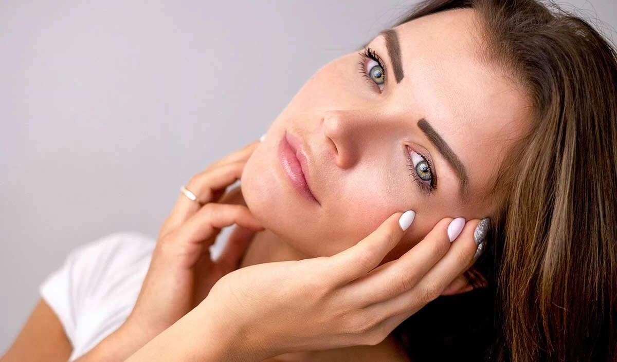 डबल क्लींजिंग: स्किन केयर के लिए बेहतरीन टिप्स