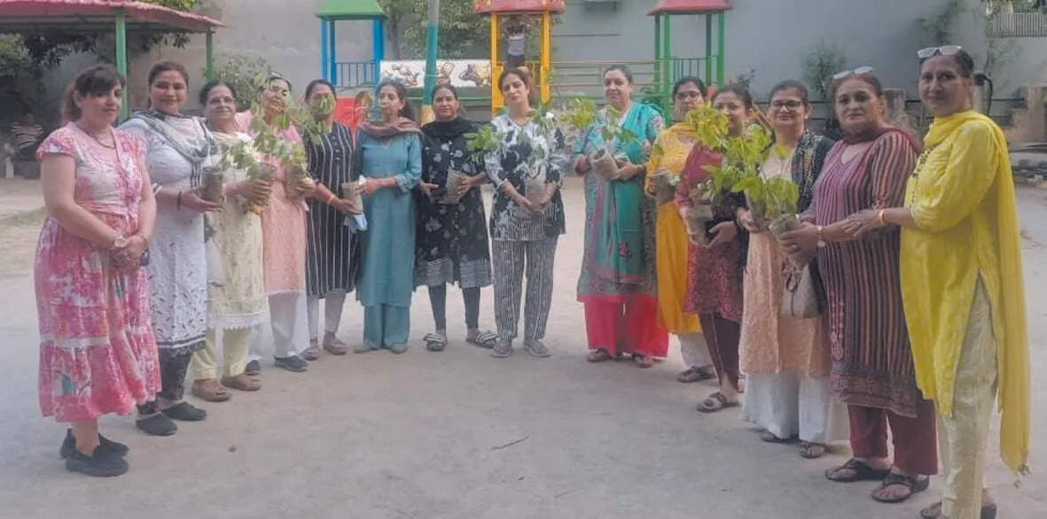 भाजपा महिला मोर्चा ने मनाया विश्व पर्यावरण दिवस