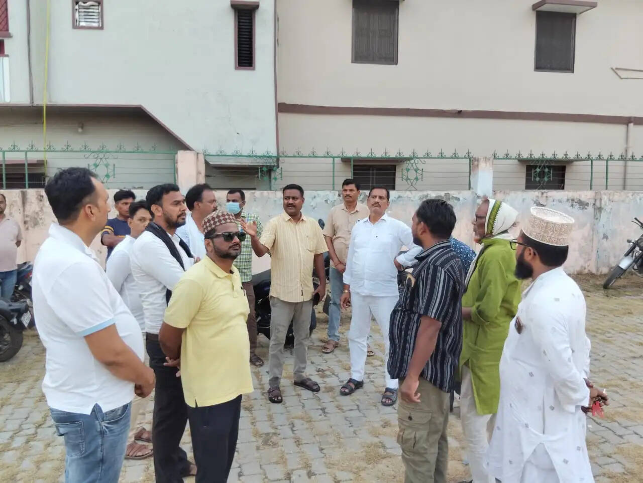 नौतनवा में मोहर्रम पर्व की तैयारियों का निरीक्षण
