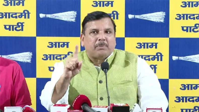 संजय सिंह ने 7 सांसदों की अयोग्यता की मांग की, राघव चड्ढा भी शामिल