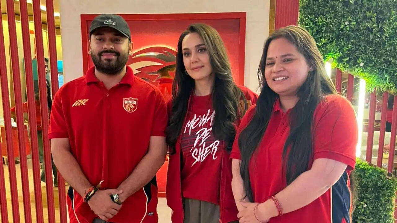 आईपीएल में प्रीति जिंटा ने दीक्षा यादव को दिया विशेष सम्मान