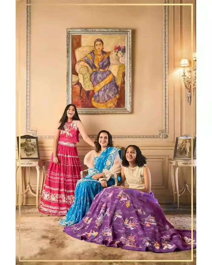 महारानी राधिकाजे गायकवाड़ का शानदार साड़ी लुक: 47 की उम्र में भी रॉयल ग्लो