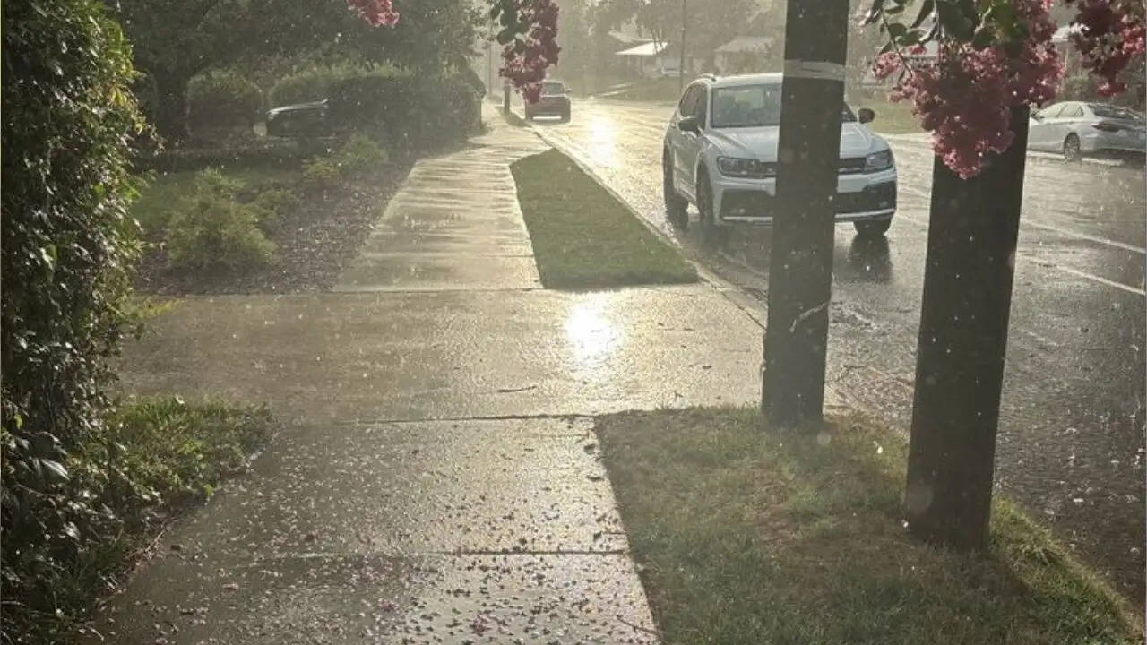 भारत में मौसम में बदलाव: 12 राज्यों में बारिश की चेतावनी