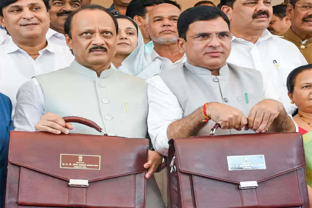 अजित पवार के तेवर: भाजपा के लिए नई चुनौतियाँ