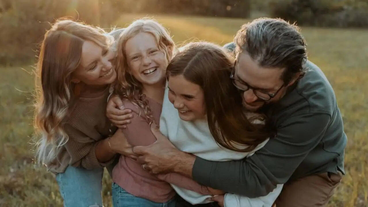 बच्चों की सुरक्षा के लिए 5 महत्वपूर्ण बातें जो हर माता-पिता को सिखानी चाहिए