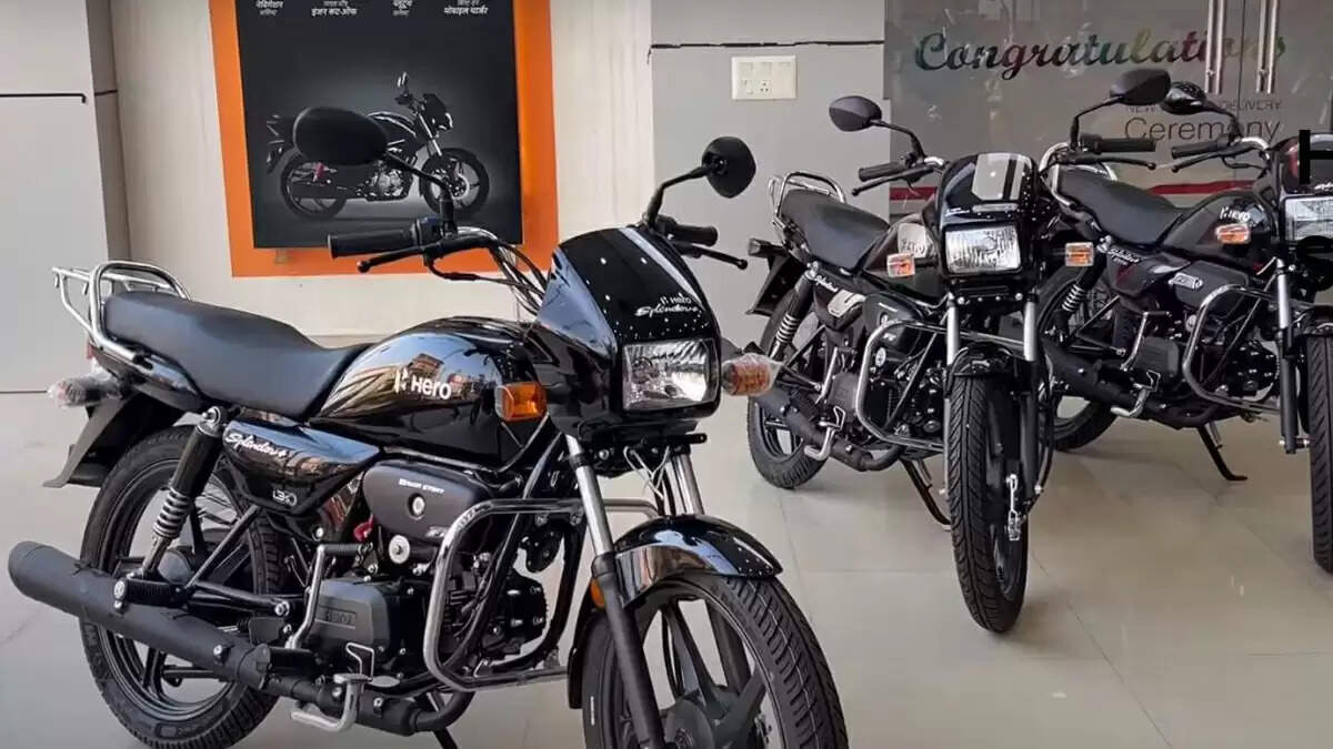 हीरो स्प्लेंडर प्लस की बिक्री में नया रिकॉर्ड, 3.31 लाख यूनिट्स बिकीं