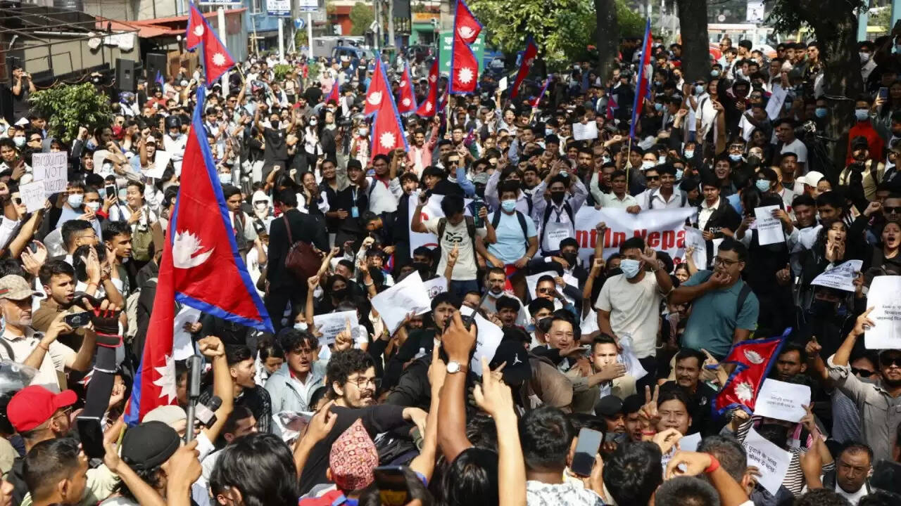 नेपाल का युवा आंदोलन: डिजिटल आज़ादी से आगे बढ़कर सांस्कृतिक चेतना की ओर