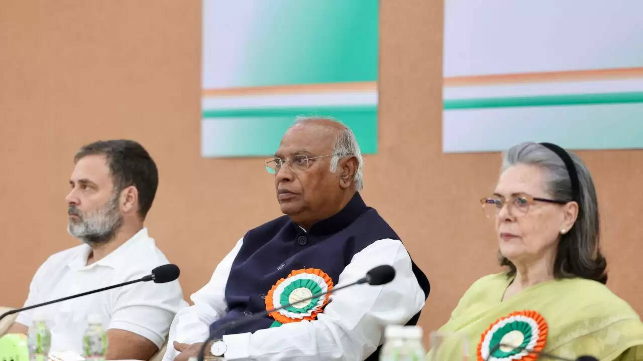 पटना में कांग्रेस कार्यसमिति की ऐतिहासिक बैठक: बिहार चुनाव की तैयारी