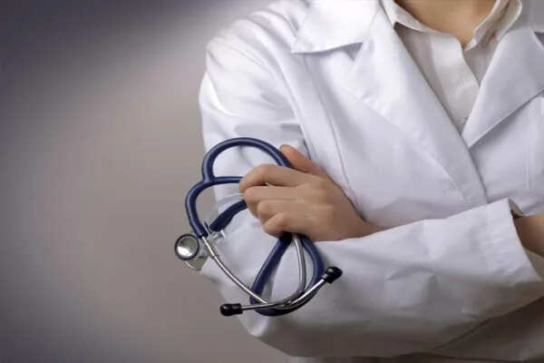 AI की मदद से एक व्यक्ति की जान बची, डॉक्टर की गलत डायग्नोसिस से हुआ बचाव