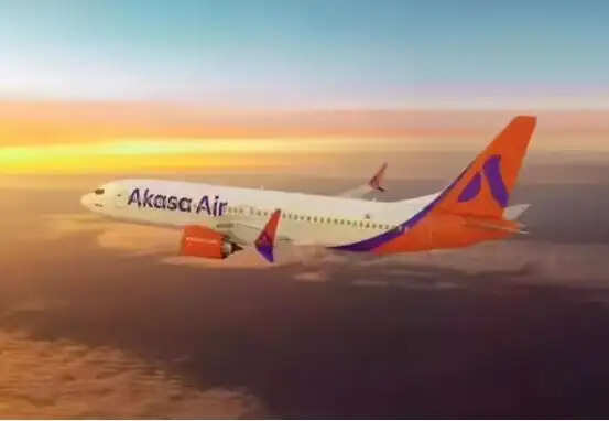 अकासा एयर ने बढ़ाए हवाई यात्रा के खर्च, लगाया फ्यूल सरचार्ज