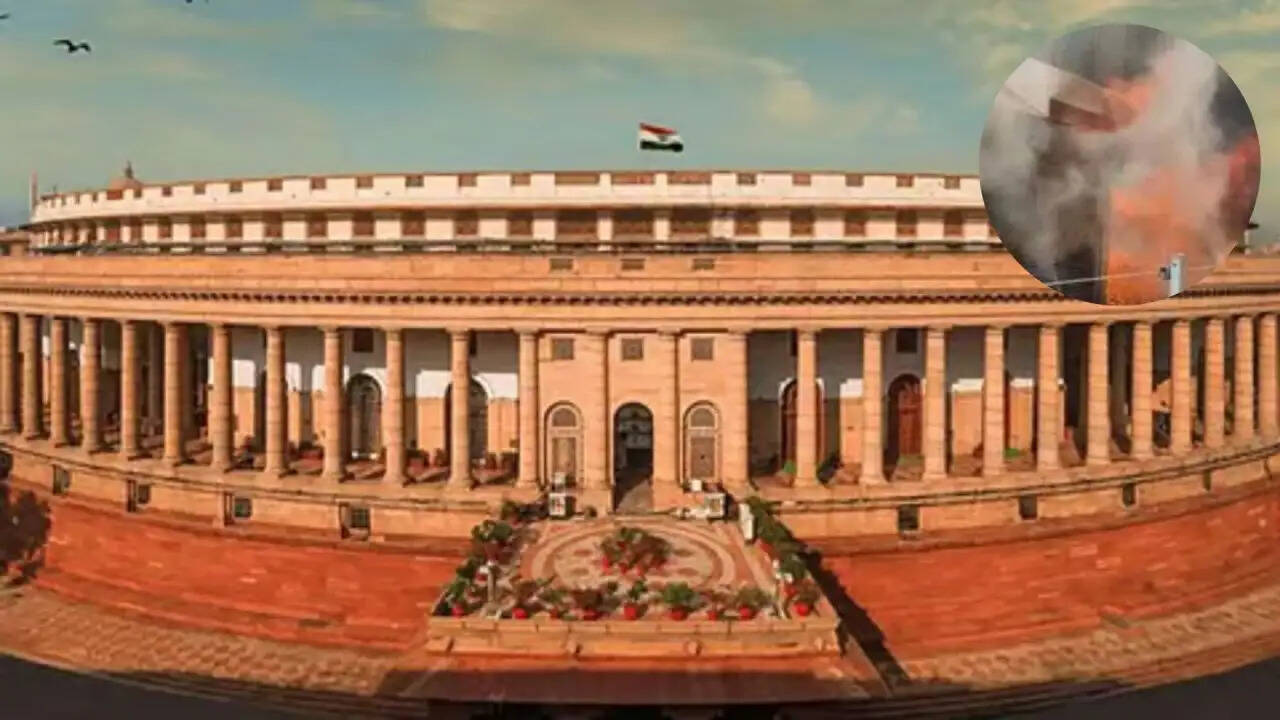 पुराने संसद भवन में आग: वेल्डिंग के दौरान लगी चिंगारी से हुआ हादसा