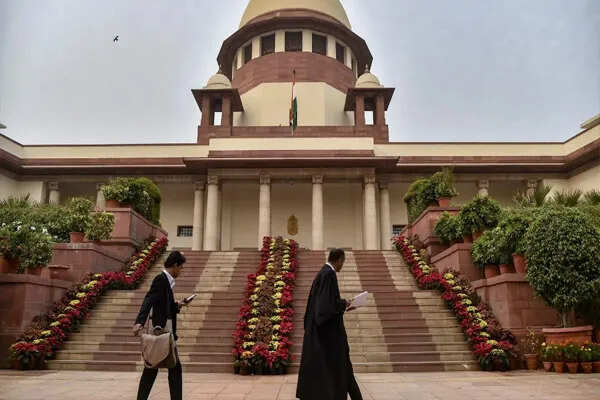 सुप्रीम कोर्ट का महत्वपूर्ण निर्णय: SC-ST कर्मचारियों के लिए आरक्षण नीति लागू