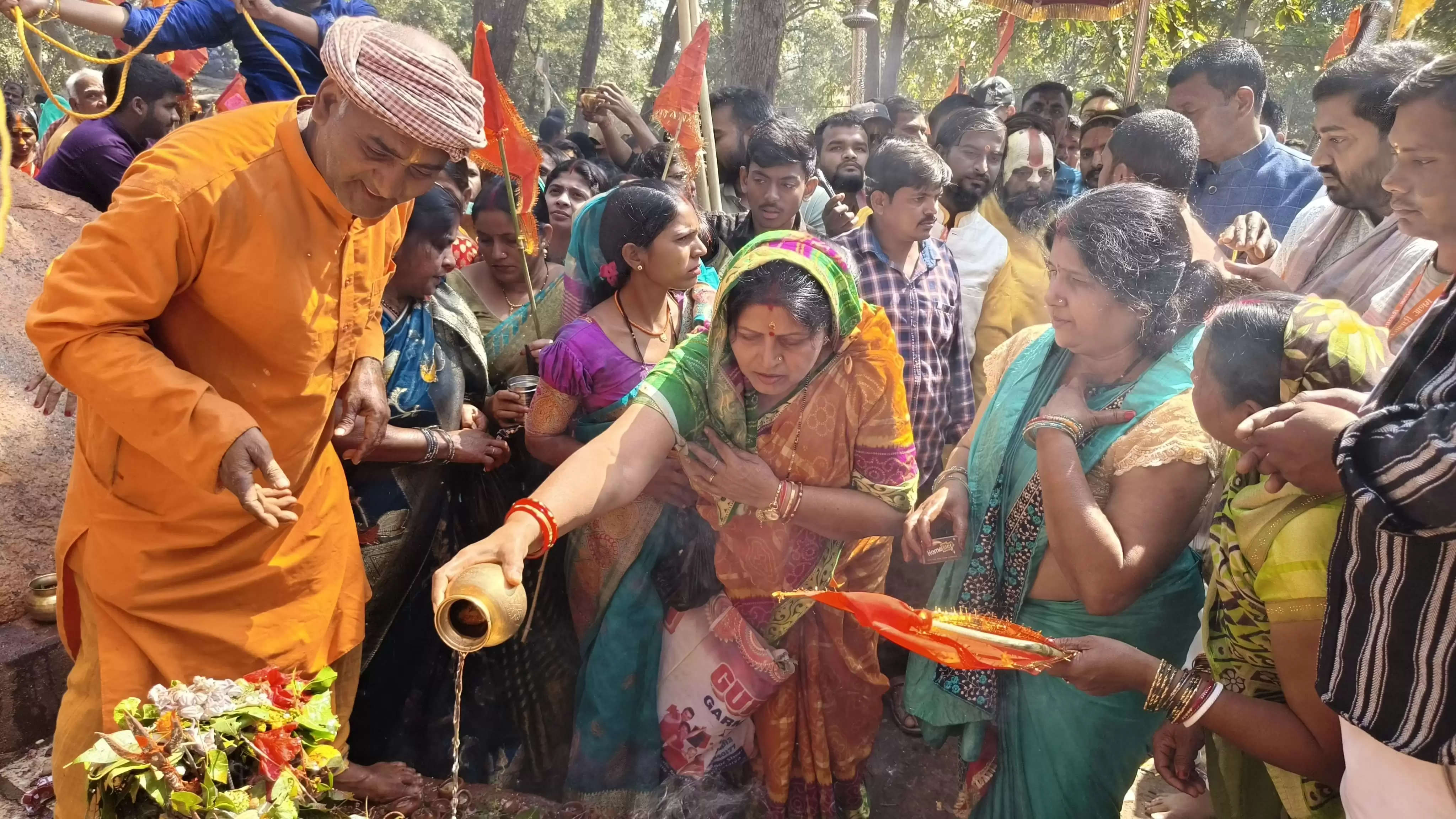 ध्वजाधारी धाम में दो दिवसीय शिवरात्रि मेला शुरू