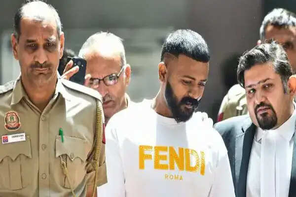 सुकेश चंद्रशेखर को 5 लाख रुपये पर मिली जमानत, कोर्ट ने दिए महत्वपूर्ण निर्देश