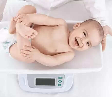 उम्र के अनुसार सही वजन जानें: स्वास्थ्य के लिए आवश्यक जानकारी