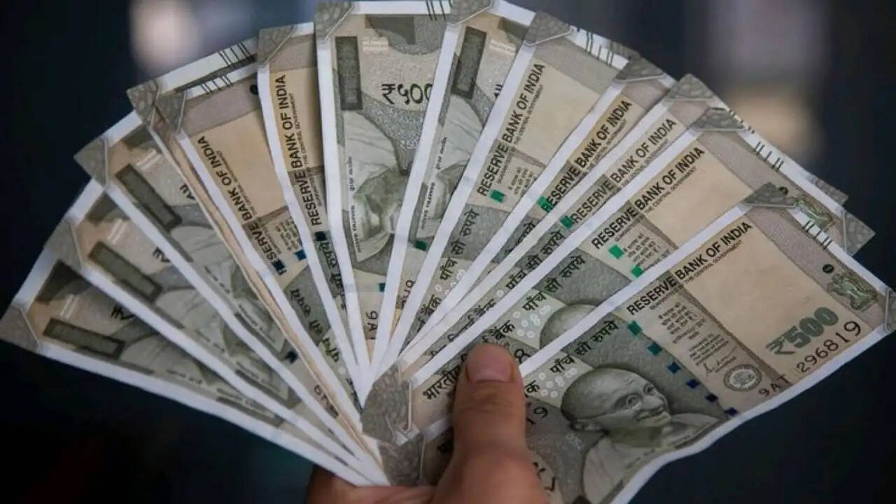 केंद्रीय कर्मचारियों के लिए 8वें वेतन आयोग की सिफारिशों का इंतजार जारी