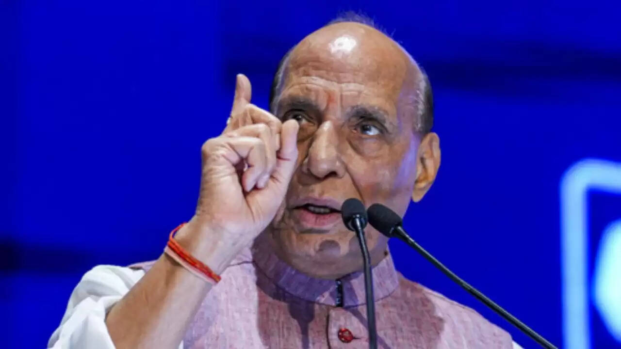 रक्षा मंत्री राजनाथ सिंह का पाकिस्तान को कड़ा संदेश: आतंकवाद पर नई नीति