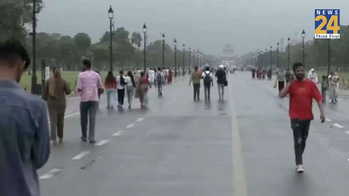 दिल्ली में मानसून की जल्दबाज़ी, गर्मी से मिलेगी राहत