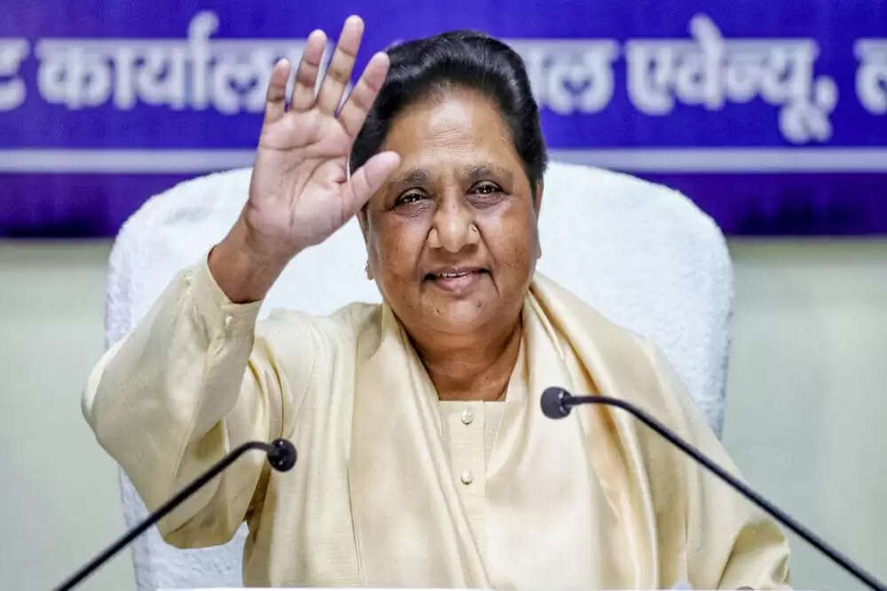 मायावती ने जातिवादी पार्टियों पर साधा निशाना, दलितों को सावधान रहने की दी सलाह