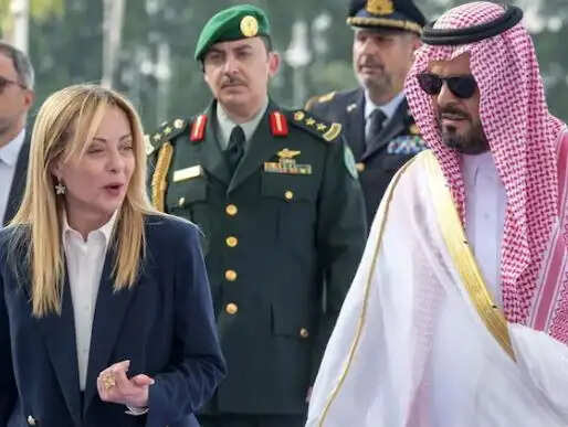 इटली की पीएम जॉर्जिया मेलोनी का मध्य-पूर्व दौरा: ऊर्जा सुरक्षा और शांति की तलाश