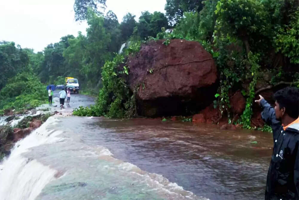 पूर्वोत्तर और उत्तर भारत में मानसून से भारी नुकसान