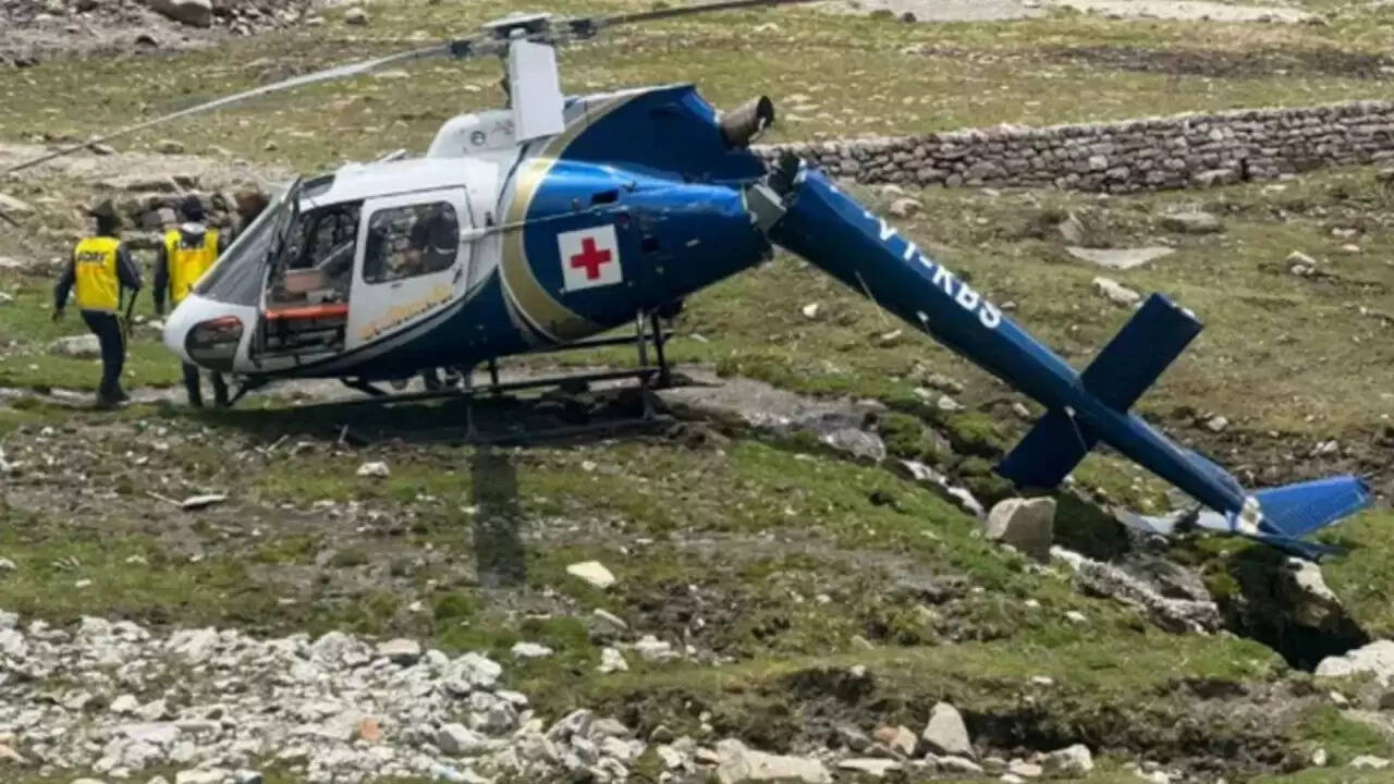 केदारनाथ में हेलीकॉप्टर दुर्घटना: सभी पांच यात्रियों की मौत, मुख्यमंत्री ने जताया शोक