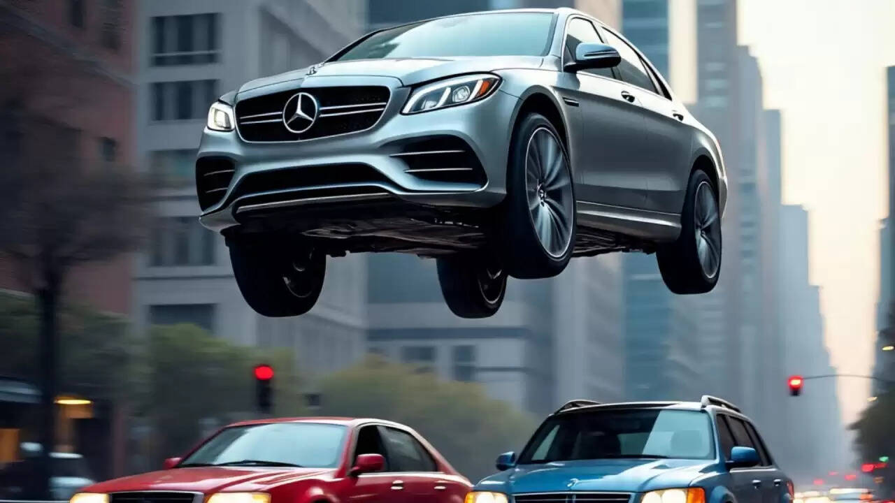 रोमानिया में मर्सिडीज का खतरनाक हादसा: ड्राइवर को आया डायबिटीज का दौरा