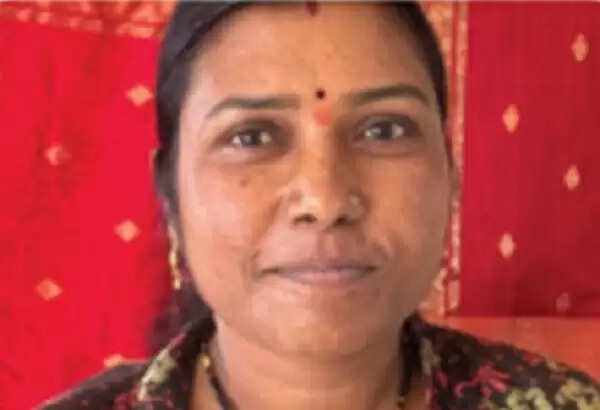 मप्र : खरगोन जिले की हेमलता ने माहेश्वरी साड़ियों से देश में बनाई अपनी पहचान
