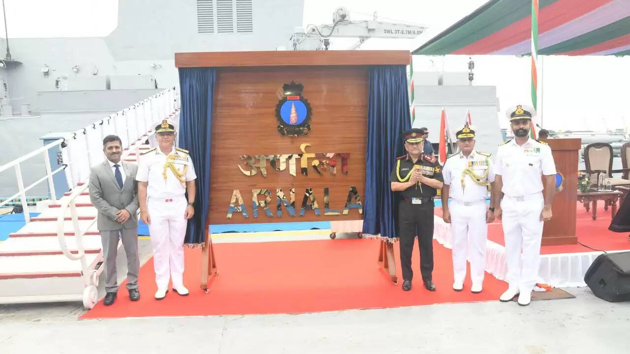 INS Arnala: भारतीय नौसेना का नया पनडुब्बी रोधी युद्धपोत