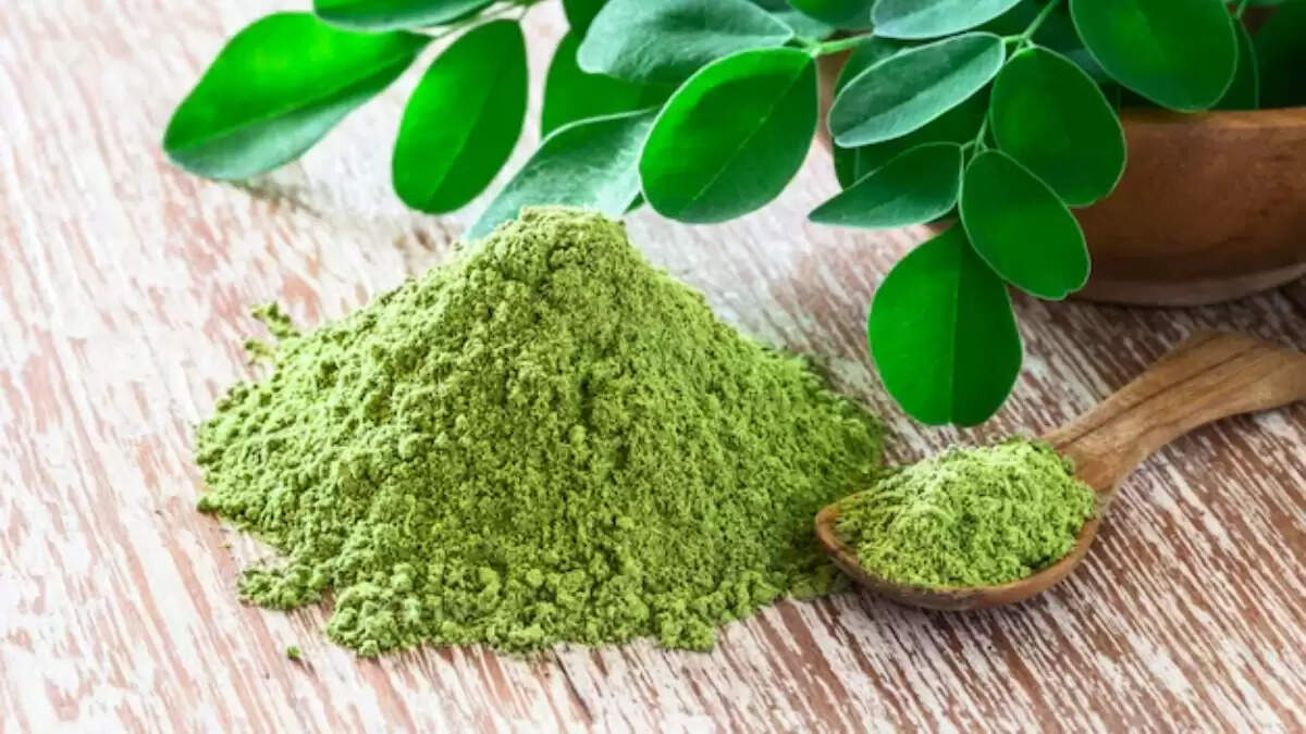 मोरिंगा पाउडर के अद्भुत फायदे: इम्यूनिटी और स्वास्थ्य में सुधार