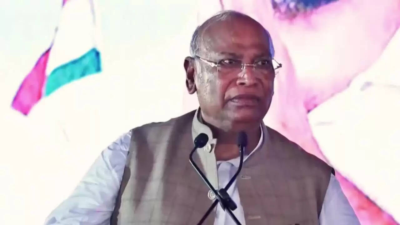 Mallikarjun Kharge की सासाराम रैली में हंगामा: क्या है INDIA गठबंधन की असली मंशा?