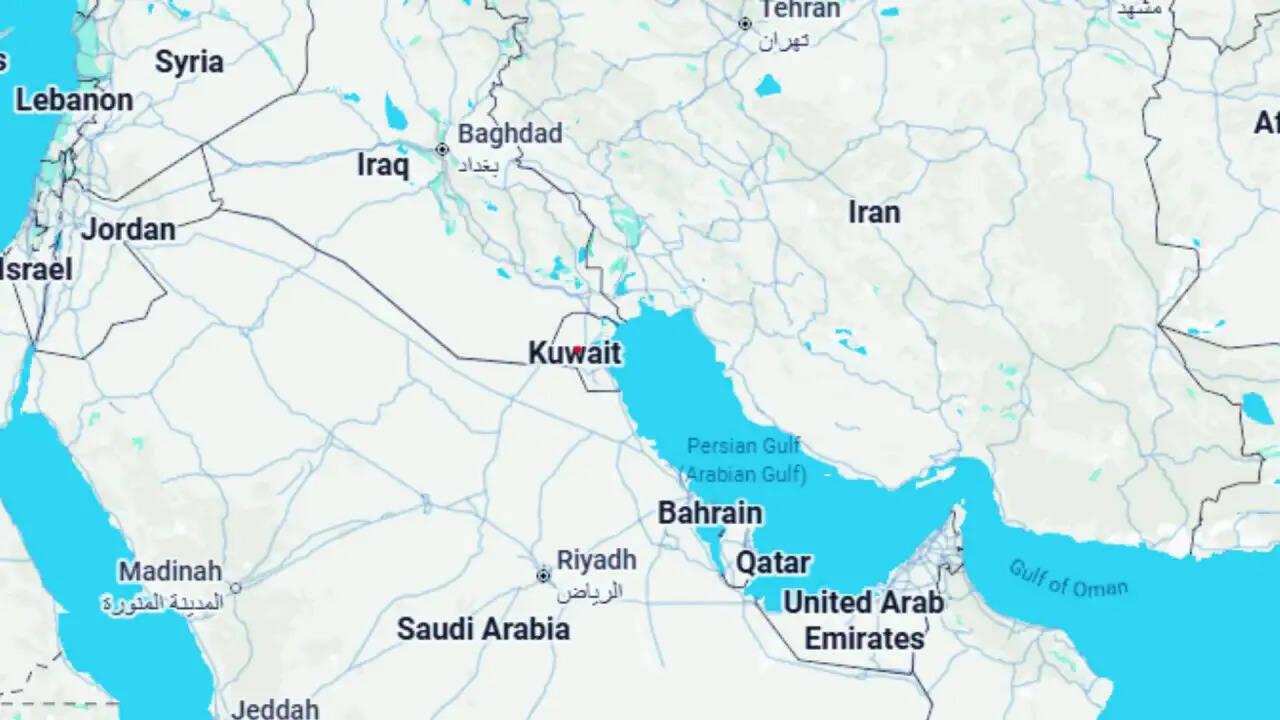 ईरान-अमेरिका संघर्ष: मध्य पूर्व में बढ़ते तनाव और अमेरिकी सैन्य ठिकाने