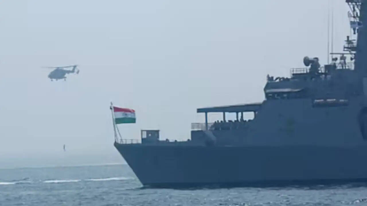 भारत सरकार की राहत: होर्मुज में फंसे सभी 22 भारतीय जहाज सुरक्षित