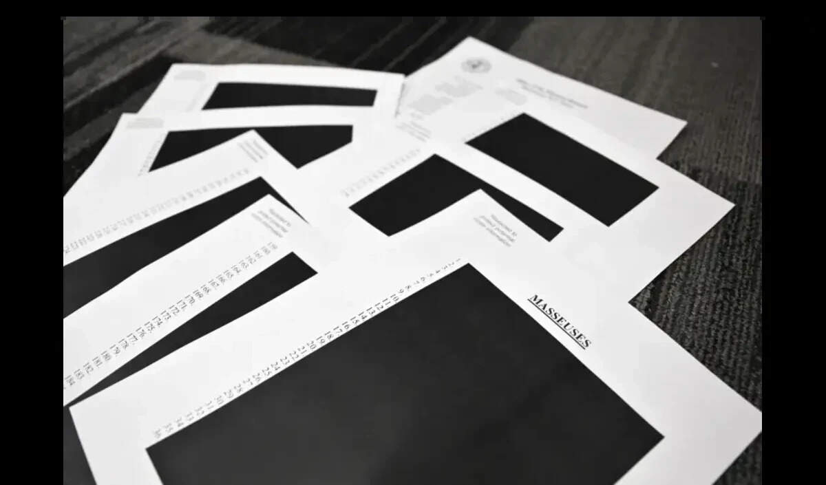 अमेरिका ने जेफ्री एप्स्टीन से जुड़े नए दस्तावेज़ किए सार्वजनिक, पारदर्शिता पर उठे सवाल