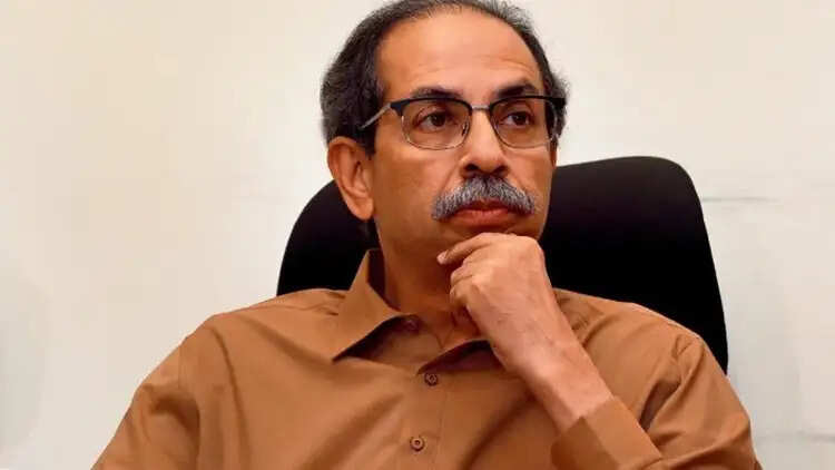 उद्धव ठाकरे की शिवसेना में बगावत: छह सांसदों ने लिया एकनाथ शिंदे का साथ