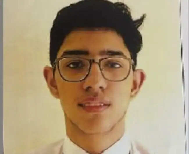 CISCE बोर्ड परीक्षा 2026 के परिणाम घोषित, ओजस्वित पासरीचा बने राष्ट्रीय टॉपर