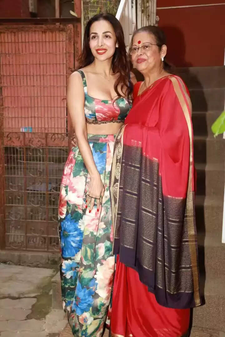 मलाइका अरोड़ा की नई तस्वीरें: मां-बेटी की जोड़ी ने सबका दिल जीता