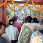 नवरात्रि के पहले दिन श्रद्धालुओं ने मां शैलपुत्री की पूजा की