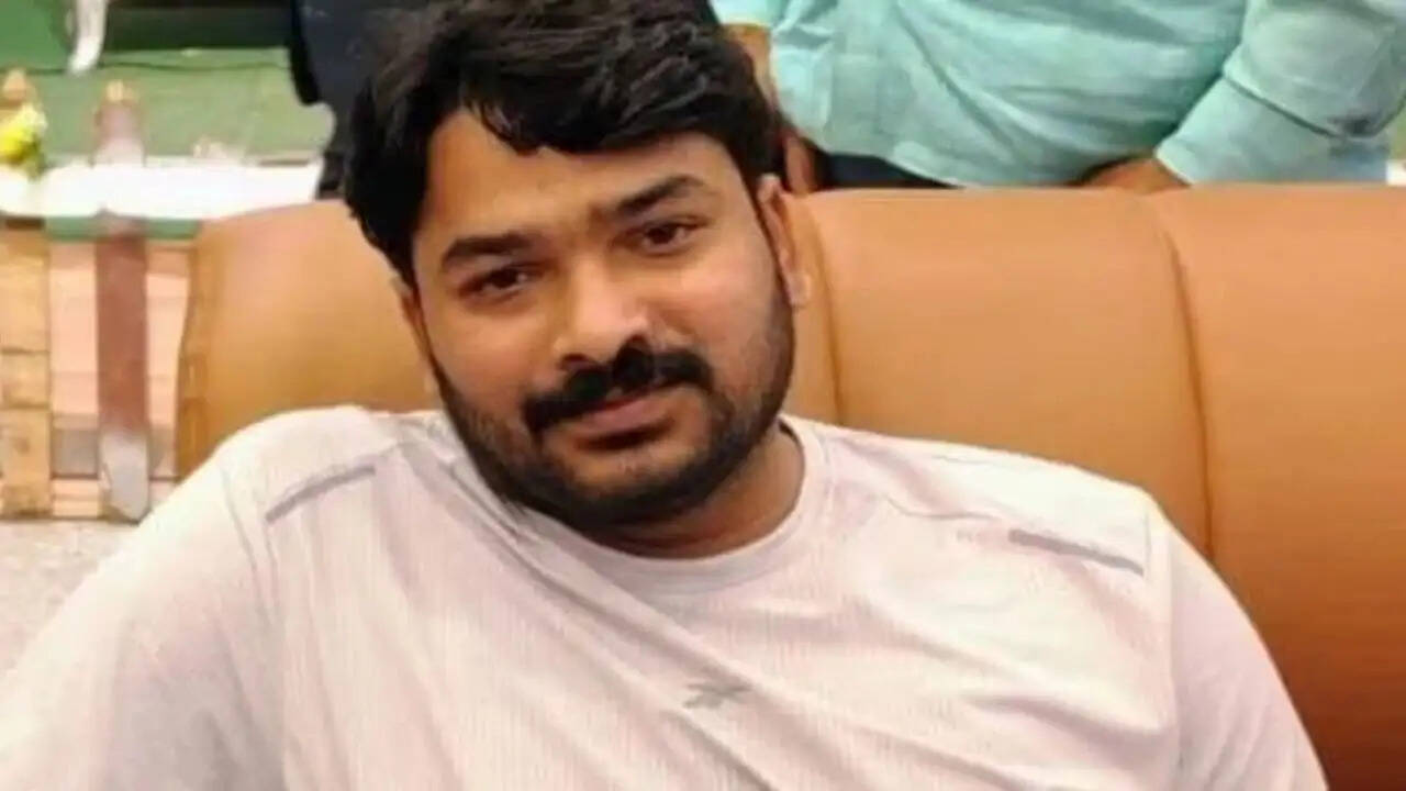 क्या है प्रिंस यादव की संदिग्ध मौत का रहस्य? रौशन आनंद की जमानत के बाद सहरसा में मचा हड़कंप