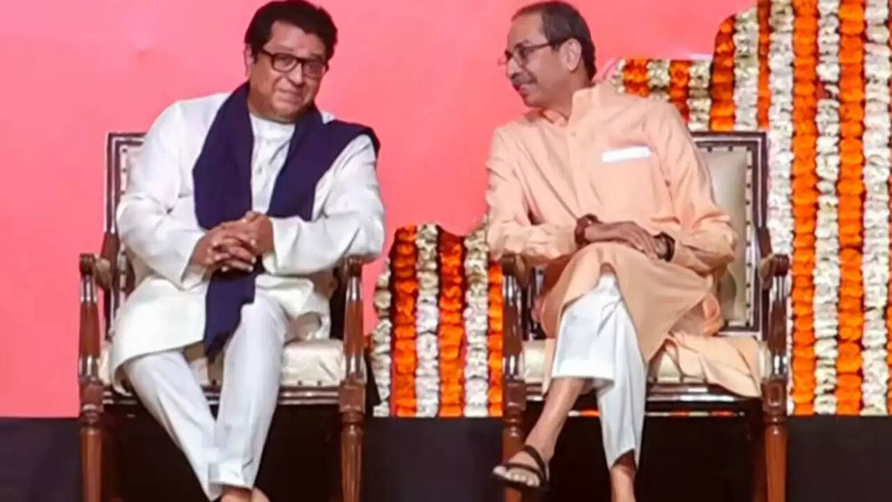 उद्धव और राज ठाकरे का ऐतिहासिक पुनर्मिलन: महाराष्ट्र की राजनीति में नई दिशा