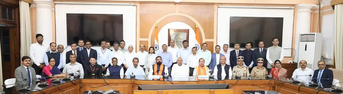 नीतीश कुमार ने बिहार के मुख्यमंत्री पद से दिया इस्तीफा, नई राजनीतिक शुरुआत की ओर