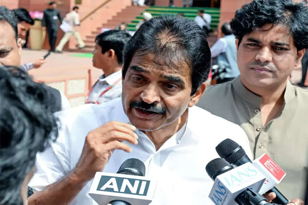 केरल विधानसभा चुनाव: कांग्रेस में मुख्यमंत्री पद की दौड़