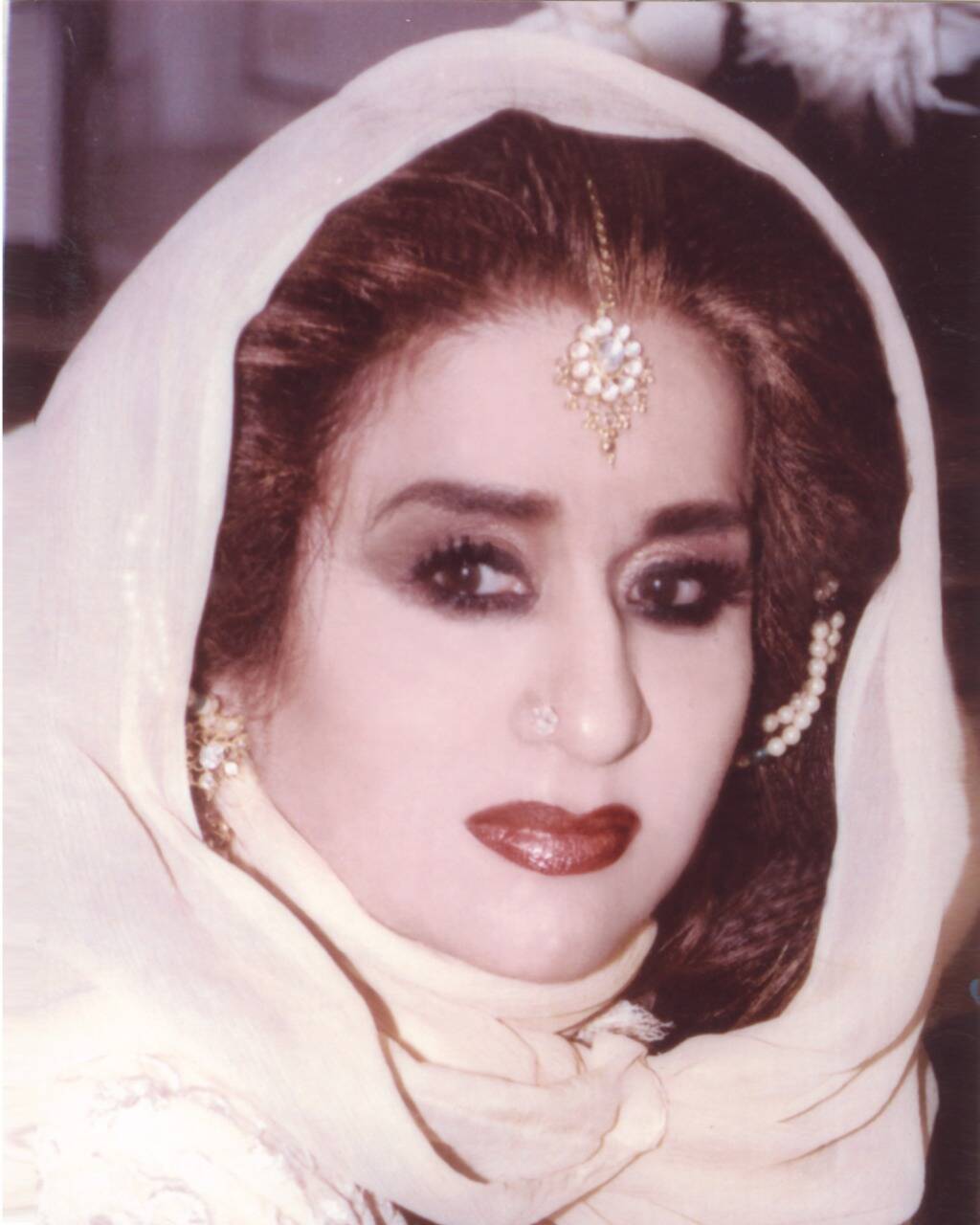 केले के छिलके से पाएं चमकदार त्वचा: शहनाज़ हुसैन के नुस्खे