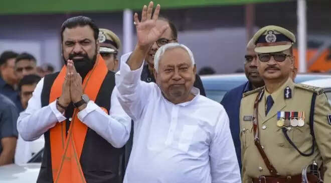 बिहार में एनडीए सरकार के गठन की तैयारी, नीतीश कुमार और सम्राट चौधरी बने नेता